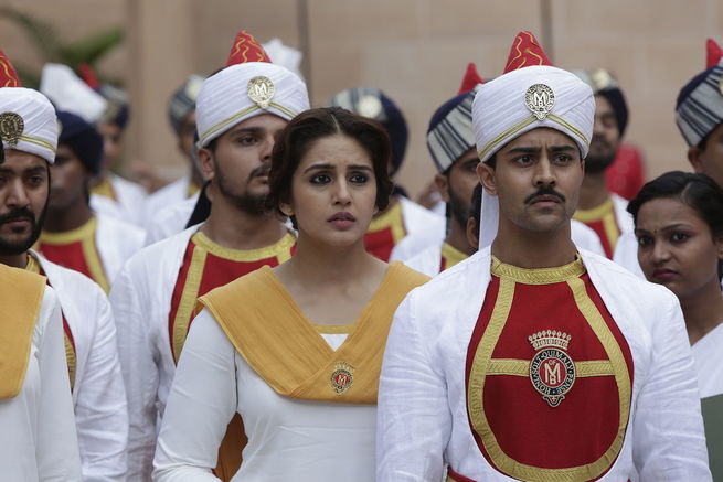 Huma Qureshi, Manish Dayal