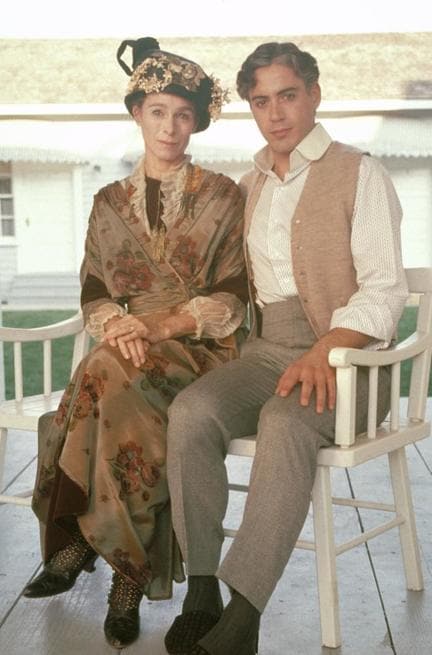 Geraldine Chaplin, Robert Downey jr.