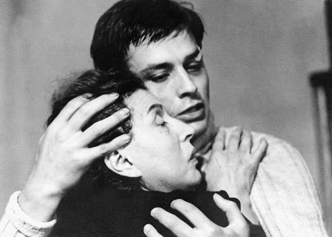 Katina Paxinou, Alain Delon