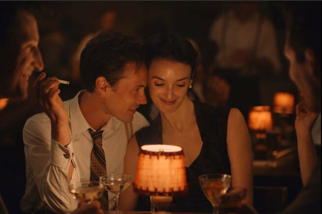 Charlotte Le Bon, John Robinson