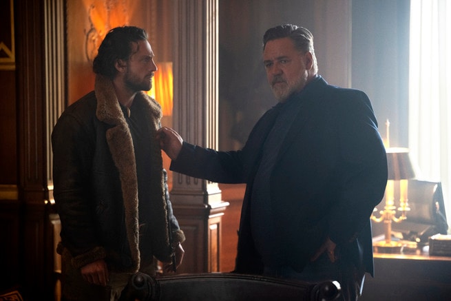 Aaron Taylor-Johnson, Russell Crowe