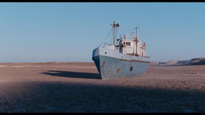 WAITING FOR THE SEA: UNA CATASTROFE AMBIENTALE